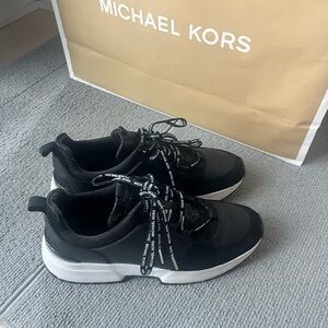 MICHAEL KORS SNEAKERS